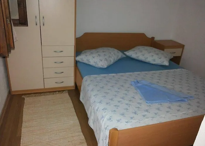 With Swimming Pool Kanica, - 11249